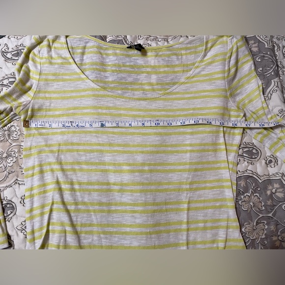 Ann Taylor Top - Picture 3 of 3